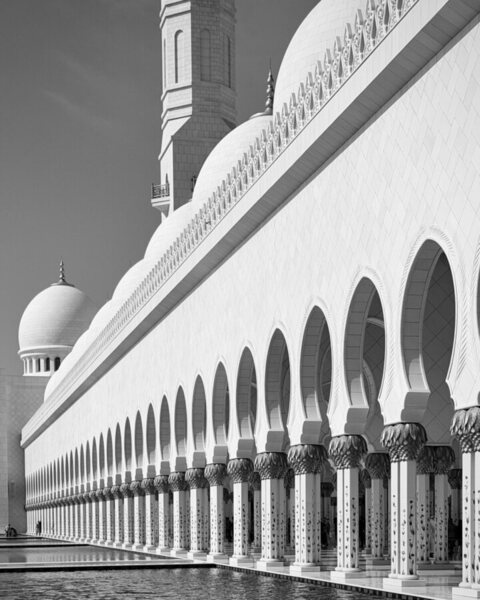 Photograph Ingrida Kuznecova Sheikh Zayed Grand Mosque Abu Dhabi on One Eyeland